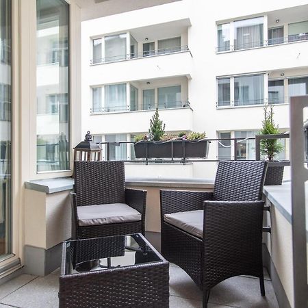 Apartment With Balcony Prága Kültér fotó
